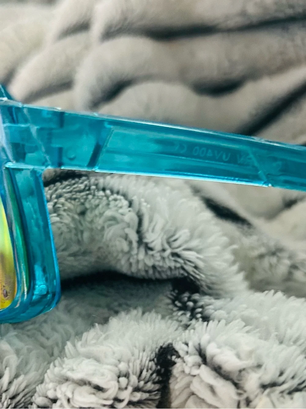 Blue Mirrored Shield Sunglasses - Sleek One-Piece Visor